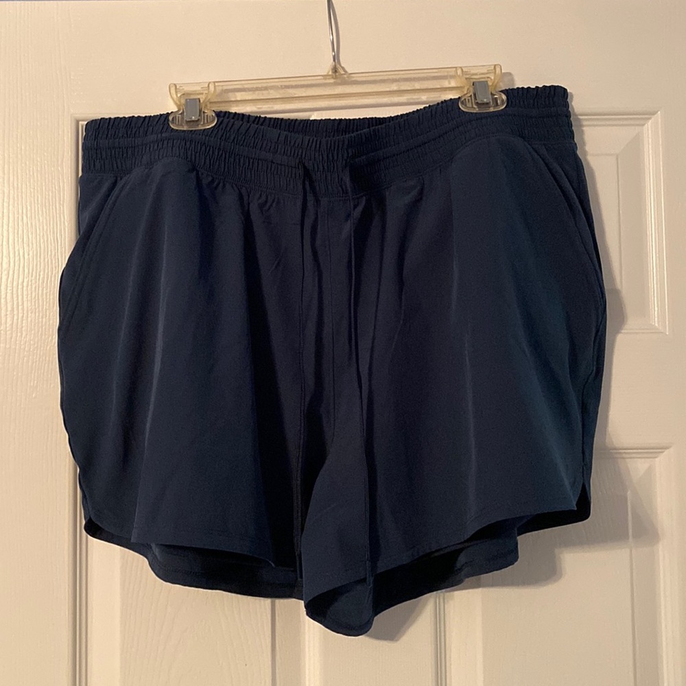 Abercrombie YPB motionTEK high rise lined workout short navy size XL NWoT